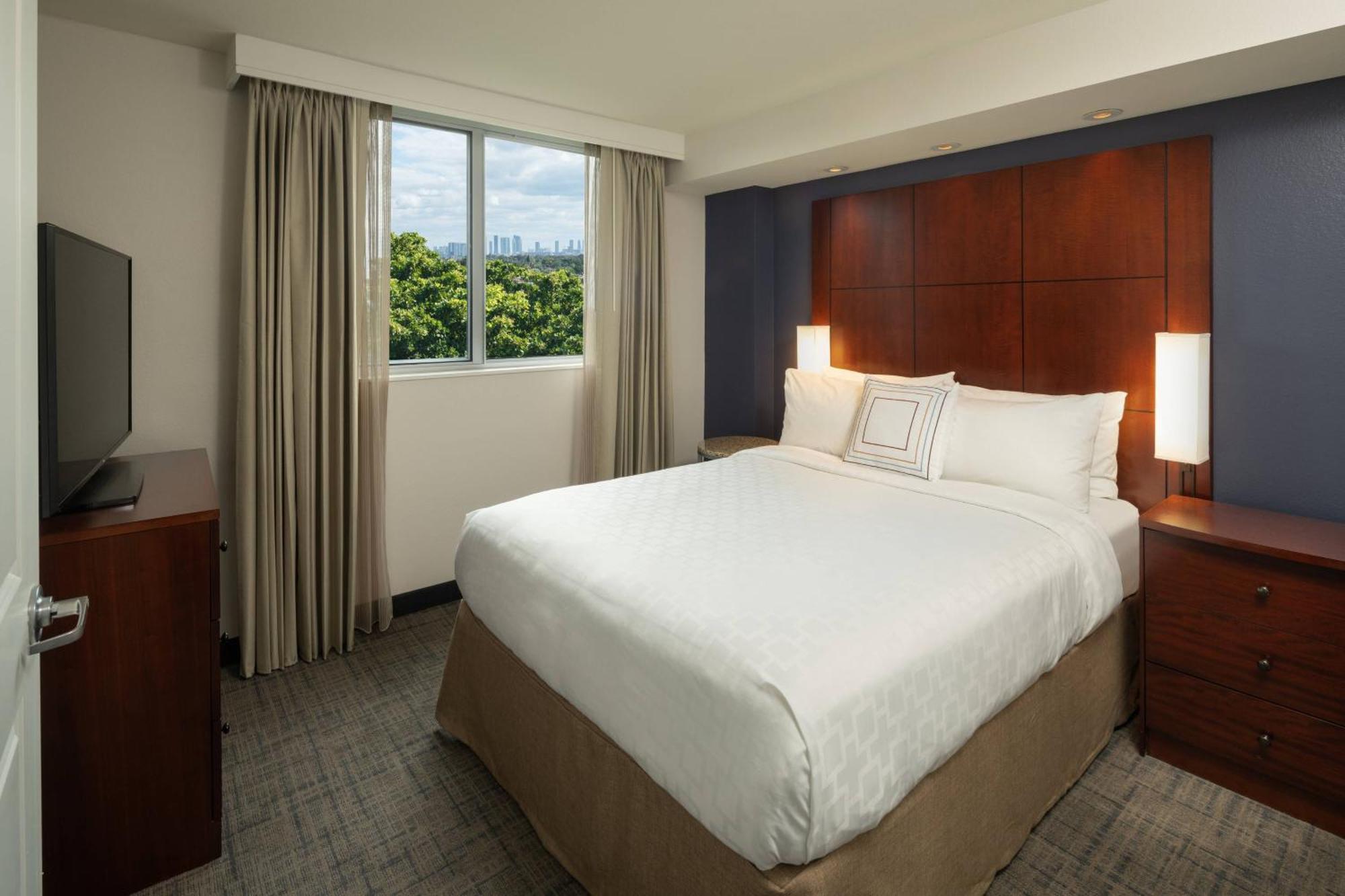 Residence Inn By Marriott Miami Airport Экстерьер фото